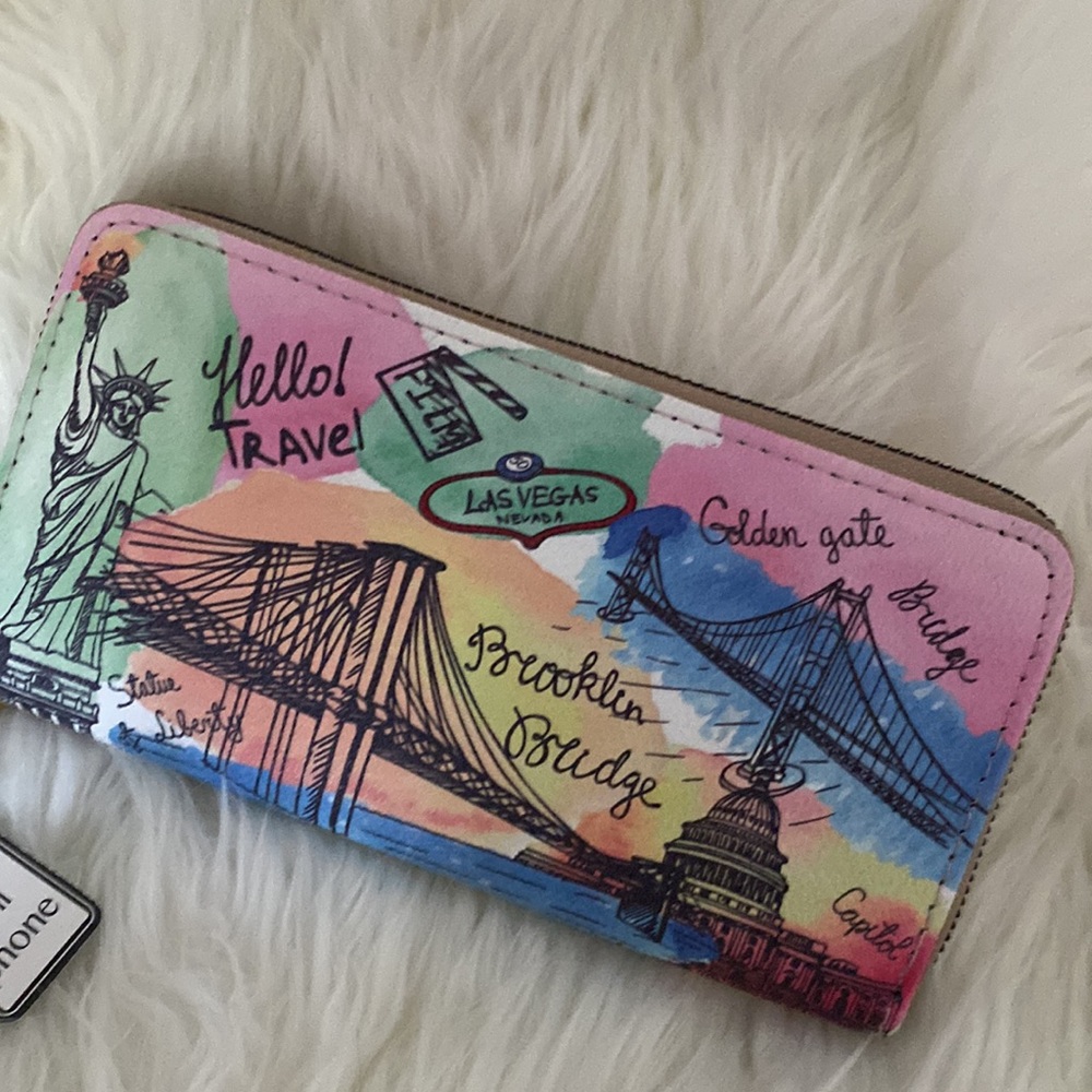 Sasha Wallet Paris Theme